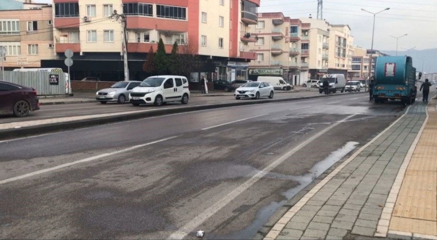 Bursa'da 21 yaşındaki genç kız servis aracının altında kaldı