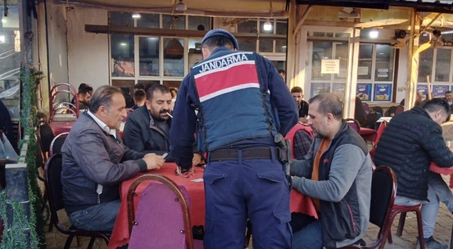 Bursa'da FETÖ'den aranan 49 zanlı jandarma uygulamasında yakalandı