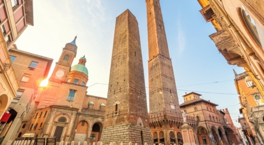 İtalya'da "eğik kule" endişesi