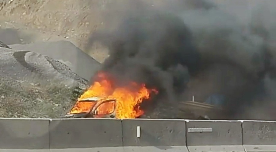 D-650'de araç alev topuna döndü!