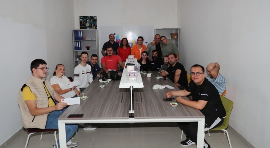 Gemlik'te engelleri ortadan kaldırma çalışmaları sürüyor