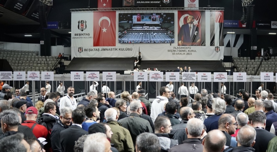 Beşiktaş başkanını seçiyor: Oy verme işlemi başladI