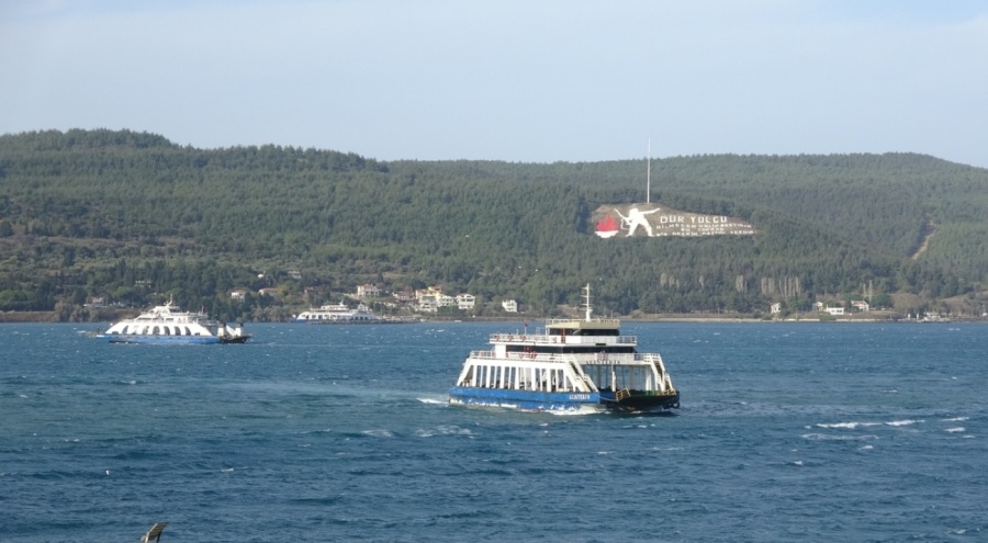 Bozcaada ve Gökçeada'ya 2 gündür sefer yapılamıyor
