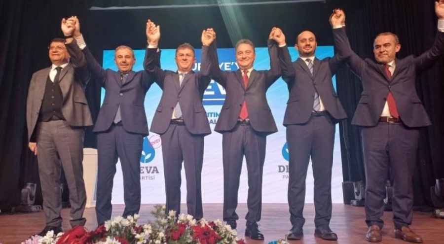 Ali Babacan adaylarını açıkladı