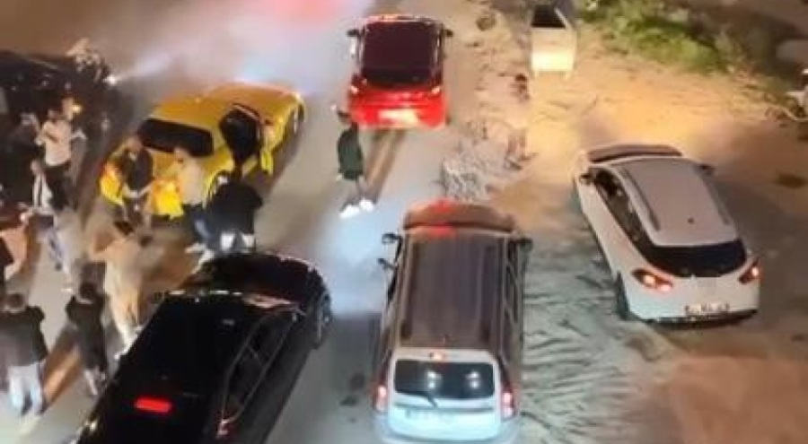 Bursa'da düğün magandaları yolu kapattı, havaya ateş açtı!