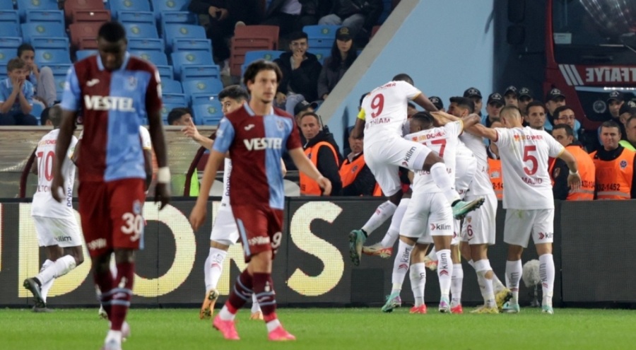 Trabzonspor'un yenilmezlik serisini Kayserispor sonlandırdı