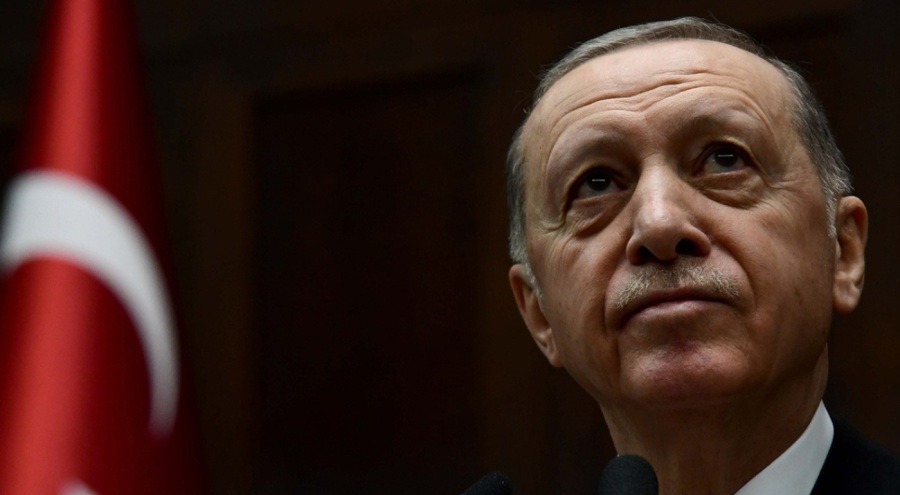 Erdoğan'dan Beşiktaş Başkanı Hasan Arat'a tebrik