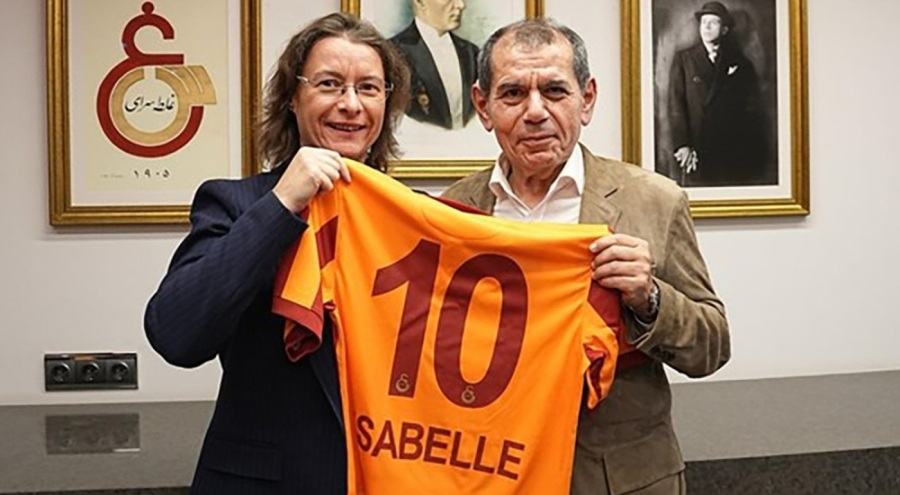 Fransa'nın Ankara Büyükelçisi Dumont'tan Galatasaray'a ziyaret