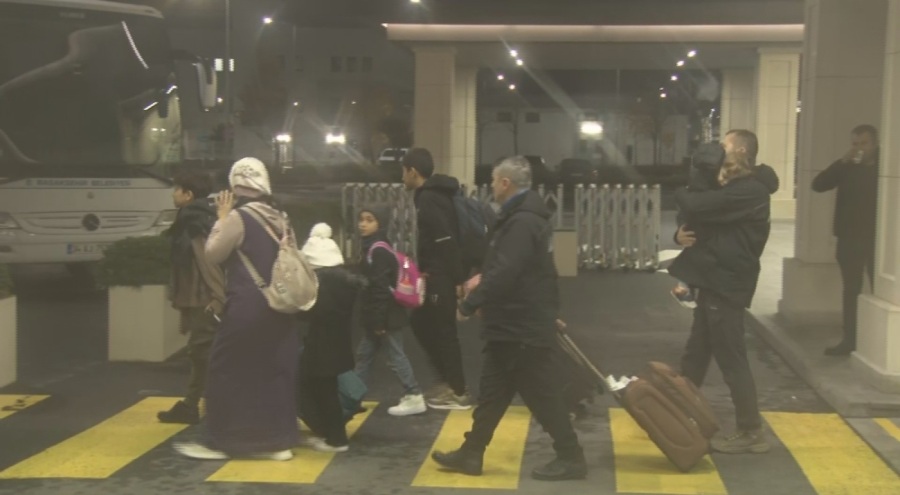 Gazze'den tahliye edilen Türk vatandaşları İstanbul'a geldi