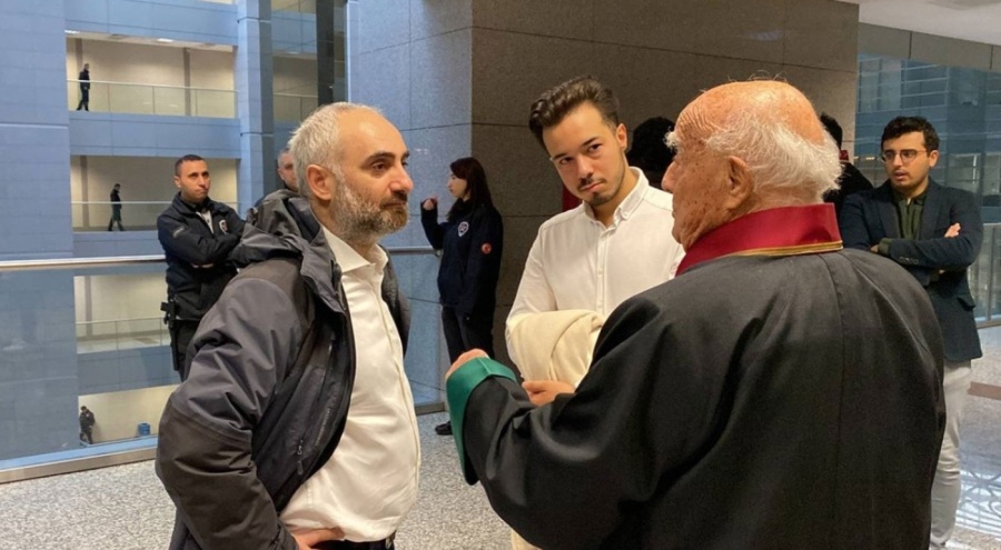 Gazeteci İsmail Saymaz'a hapis talebi