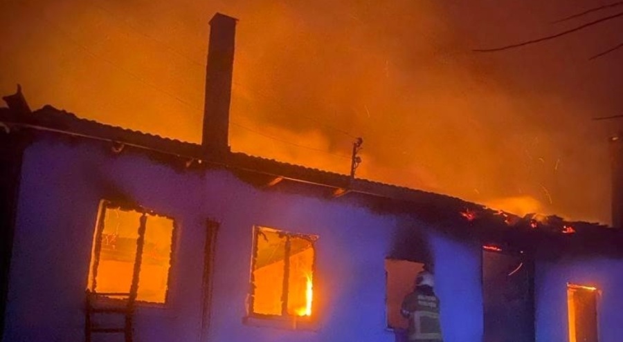 Elektrik kontağından yangın çıktı!