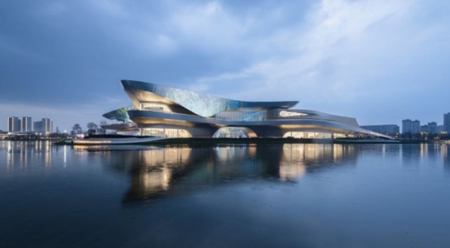 Çin'de yüzen müze, görenleri mest etti