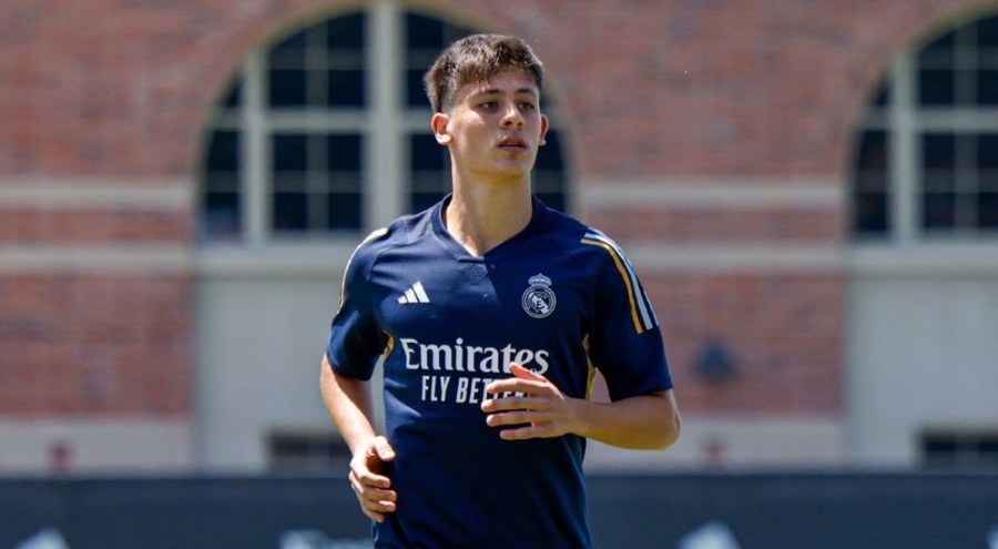 Arda Güler sahada tek başına çalıştı