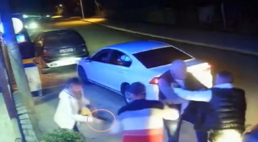 Dayağı yedi silahı çekti! Yaralılar var