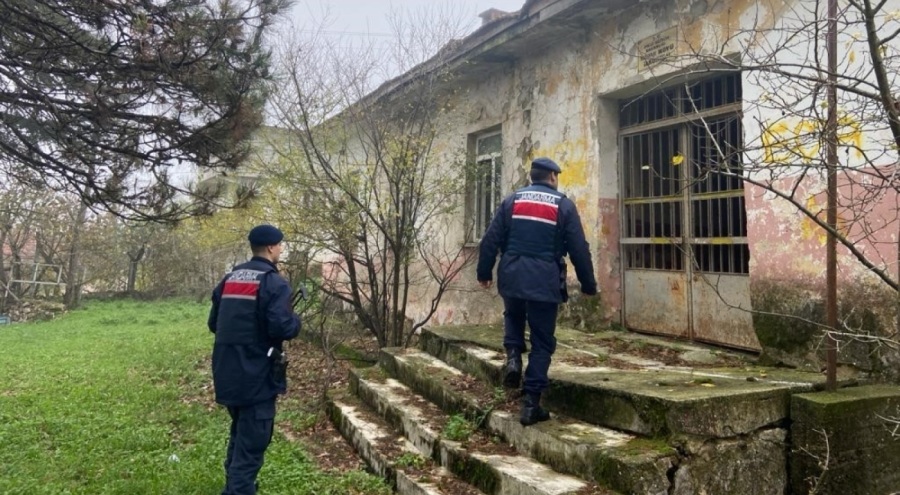 Bursa'da yapılan uygulamalarda 18 şahıs yakalandı
