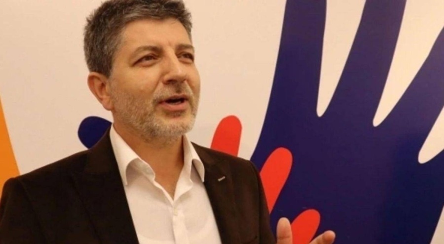 Gazeteci Uçar ev baskınında gözaltına alındı