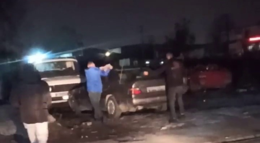 Tamiri yapılmayan aracını yakmaya çalıştı