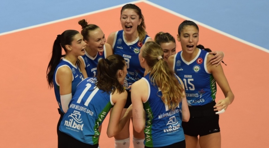 Nilüfer'in sultanları CEV Challenge Cup'ta çeyrek finale yükseldi