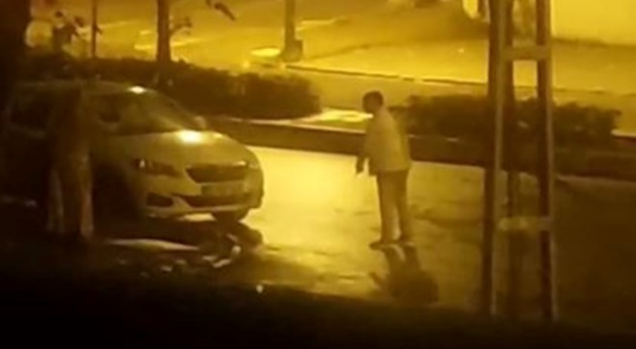 Esenyurt'ta sokak ortasında kadını tekme tokat dövdü!