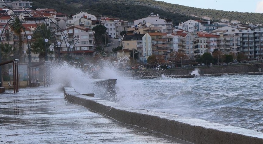Meteoroloji'den Ege Denizi'nin kuzeyi için fırtına uyarısı