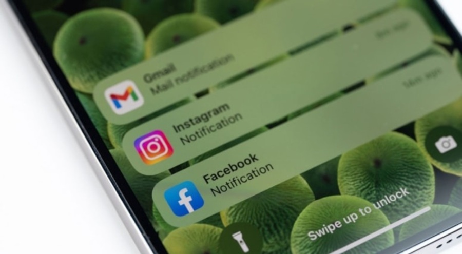 Google ve Apple'a yönelik skandal iddia! Herkesi gözetliyorlar