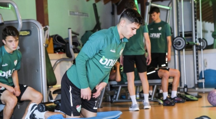 Bursaspor salonda kuvvet çalışması yaptı