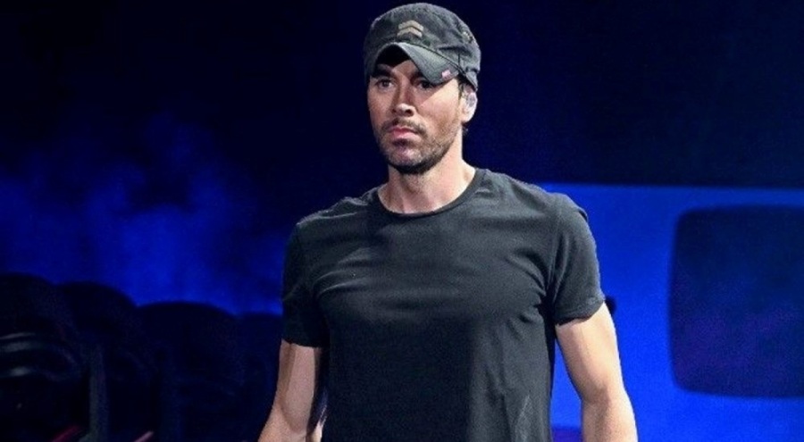 İspanyol şarkıcı müzik kataloğunu sattı