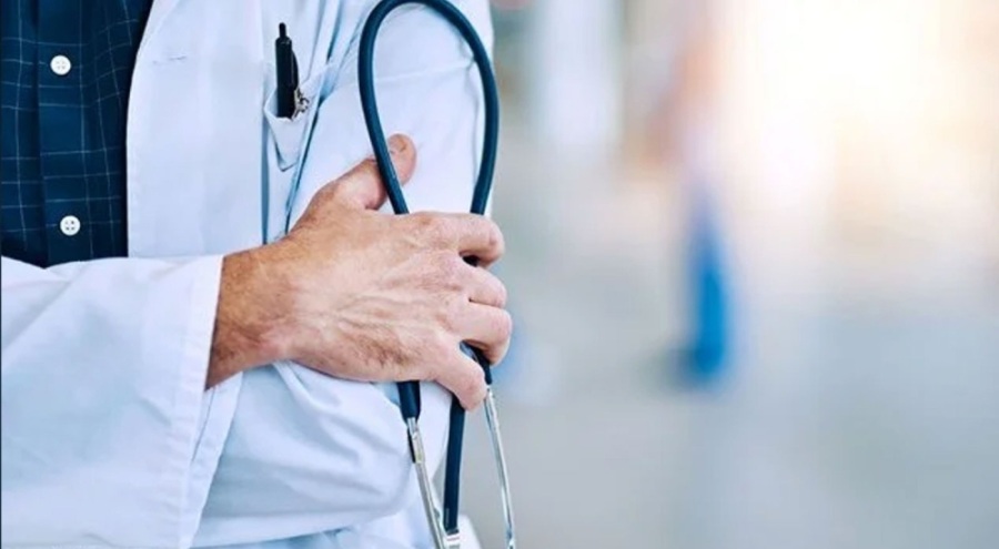 Görevini kötüye kullanan doktor tutuklandı