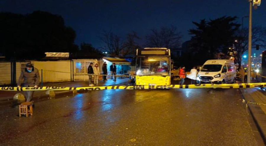 Arıza yapan otobüs geri geri kaydı! Şoför aracın altında kaldı