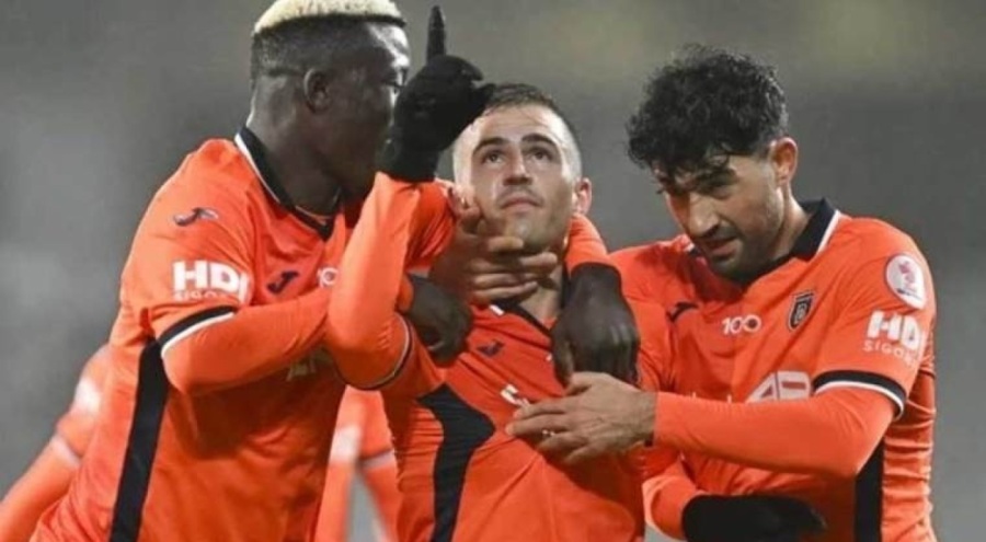 Yıldızlar attı Başakşehir tur atladı