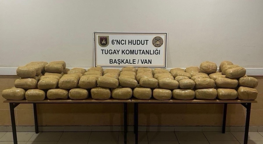 Milli Savunma Bakanlığı: 143 kilogram toz esrar ele geçirildi