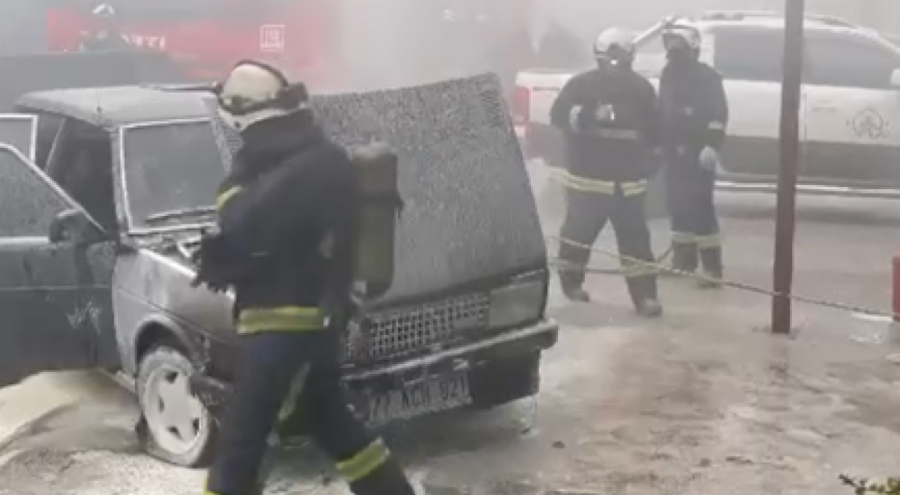 Otomobil alev alev yandı!