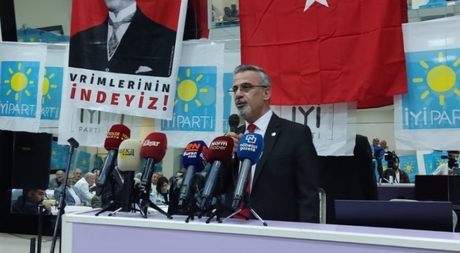 Ferit Gürsoy, Belediye Başkanı aday adaylığından çekiliyor