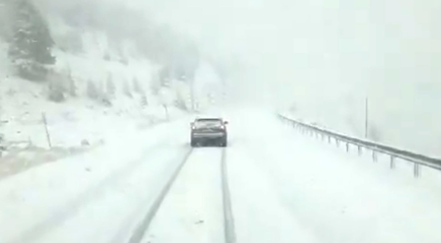 Kar yağışı, Antalya- Konya kara yolunda ulaşımda aksamalara yol açtı