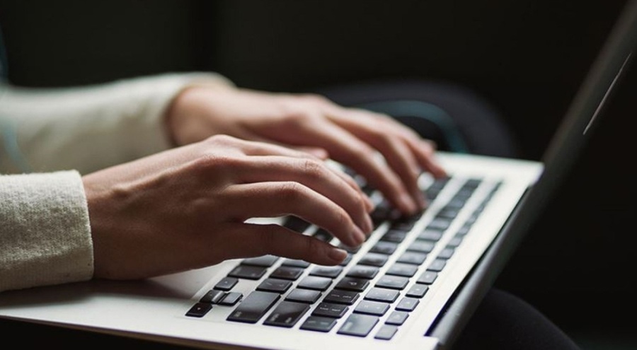 İnternet sitesinde sahte ilan yayınlayarak vatandaşları dolandırdılar