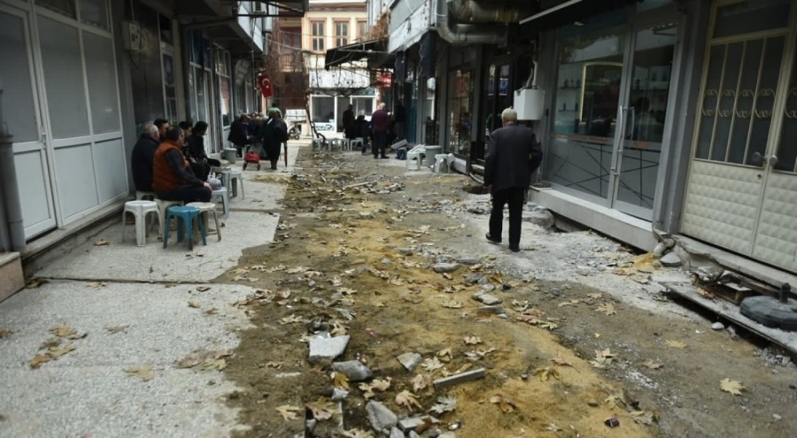 Bursa Yenişehir'de sokaklar 50 yıl sonra yenilendi