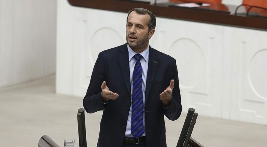 Saffet Sancaklı istifa etti!