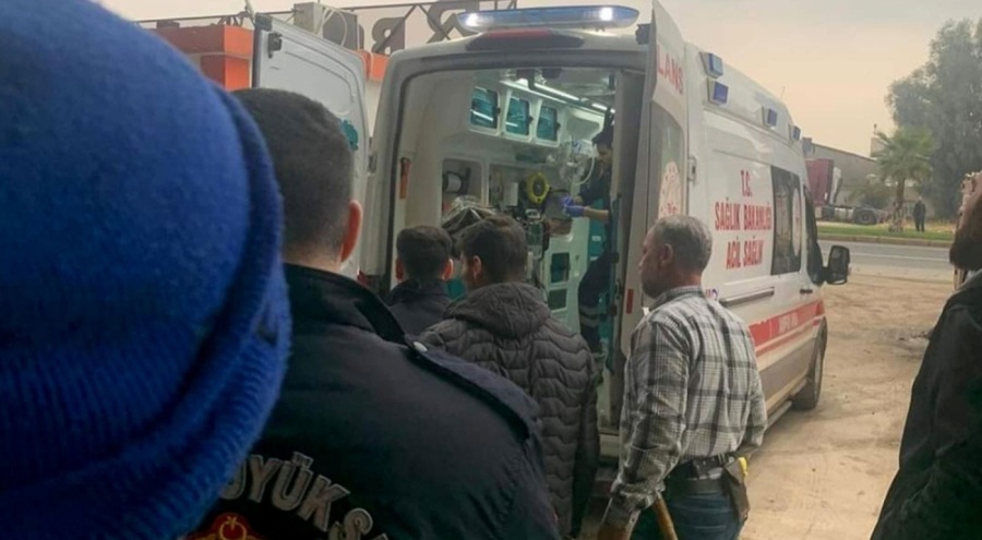 İnşaatın asansör boşluğuna düşen işçi can verdi!