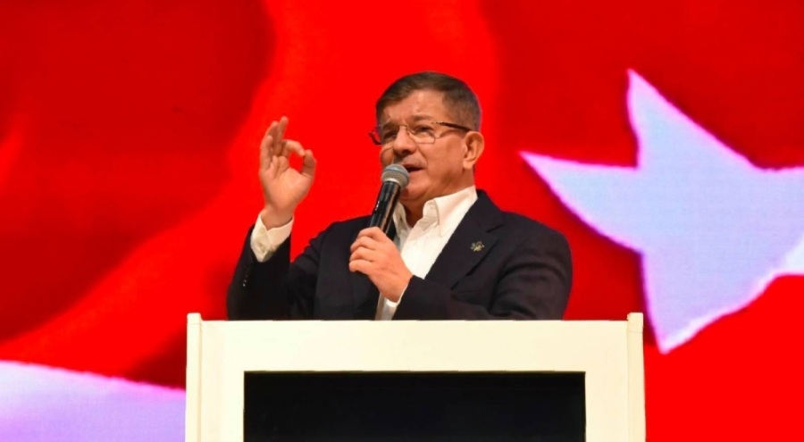 Ahmet Davutoğlu: Bundan sonraki ilk seçimlerde Cumhurbaşkanlığı adaylığının öncüsü olacağım!