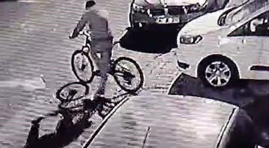 Çaldığı bisiklete binerek kayıplara karıştı!