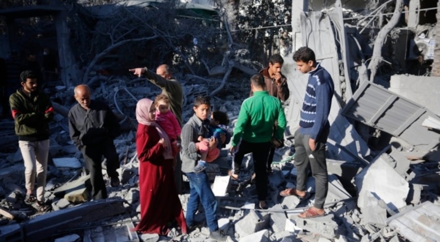 İsrail mülteci kampını vurdu!