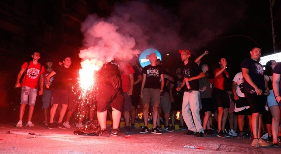 Yunanistan'daki futbol maçları hakkında radikal karar!