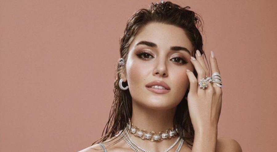 Hande Erçel'in son pozları olay oldu!