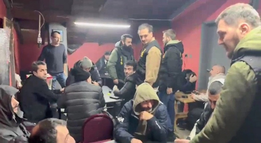 Çatı katına baskın!