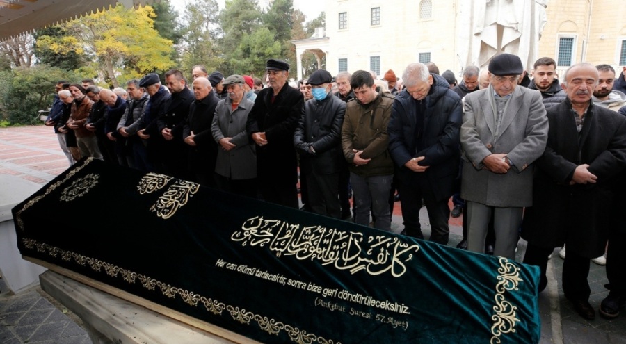 Trabzonspor efsanesi Coşkun Şahinkaya toprağa verildi