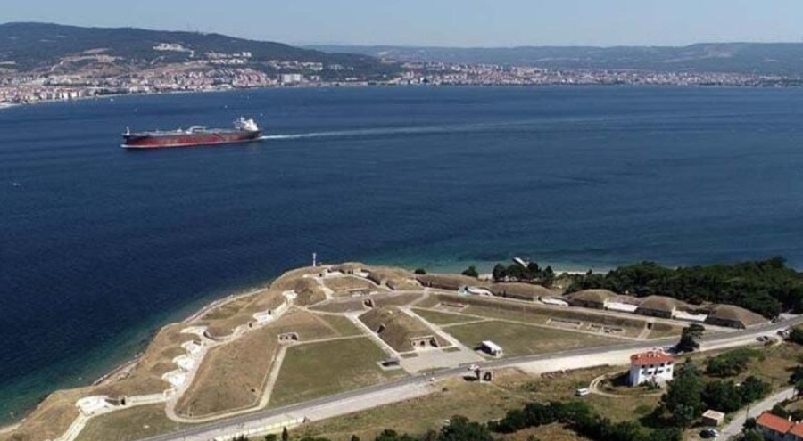 Çanakkale Boğazı gemi trafiğine kapatıldı