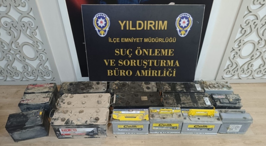 Bursa'da park halindeki araçların akülerini çalan hırsız tutuklandı!