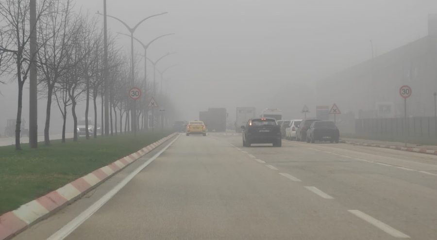 Bursa'da yoğun sis hayatı olumsuz etkiledi
