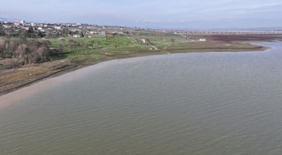 Kurumaya yüz tutmuştu! Büyükçekmece Gölü suyla dolmaya başladı