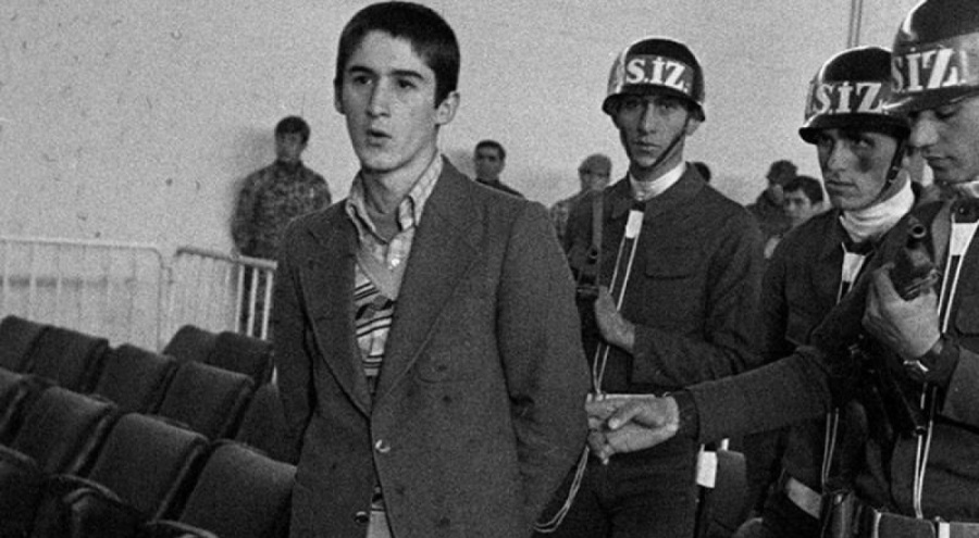 CHP Genel Başkanı Özel: Erdal Eren'in tam bağımsız ülke hayalini asla unutmayacağız